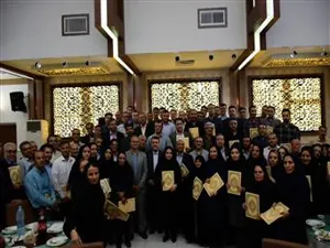 تجلیل از کارمندان نمونه دانشگاه علوم پزشکی تبریز ...